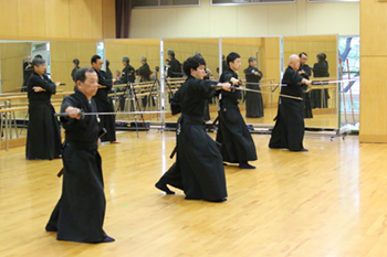 居合基本稽古の写真